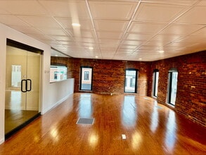 1054-1066 31st St NW, Washington, DC for lease Interior Photo- Image 1 of 9