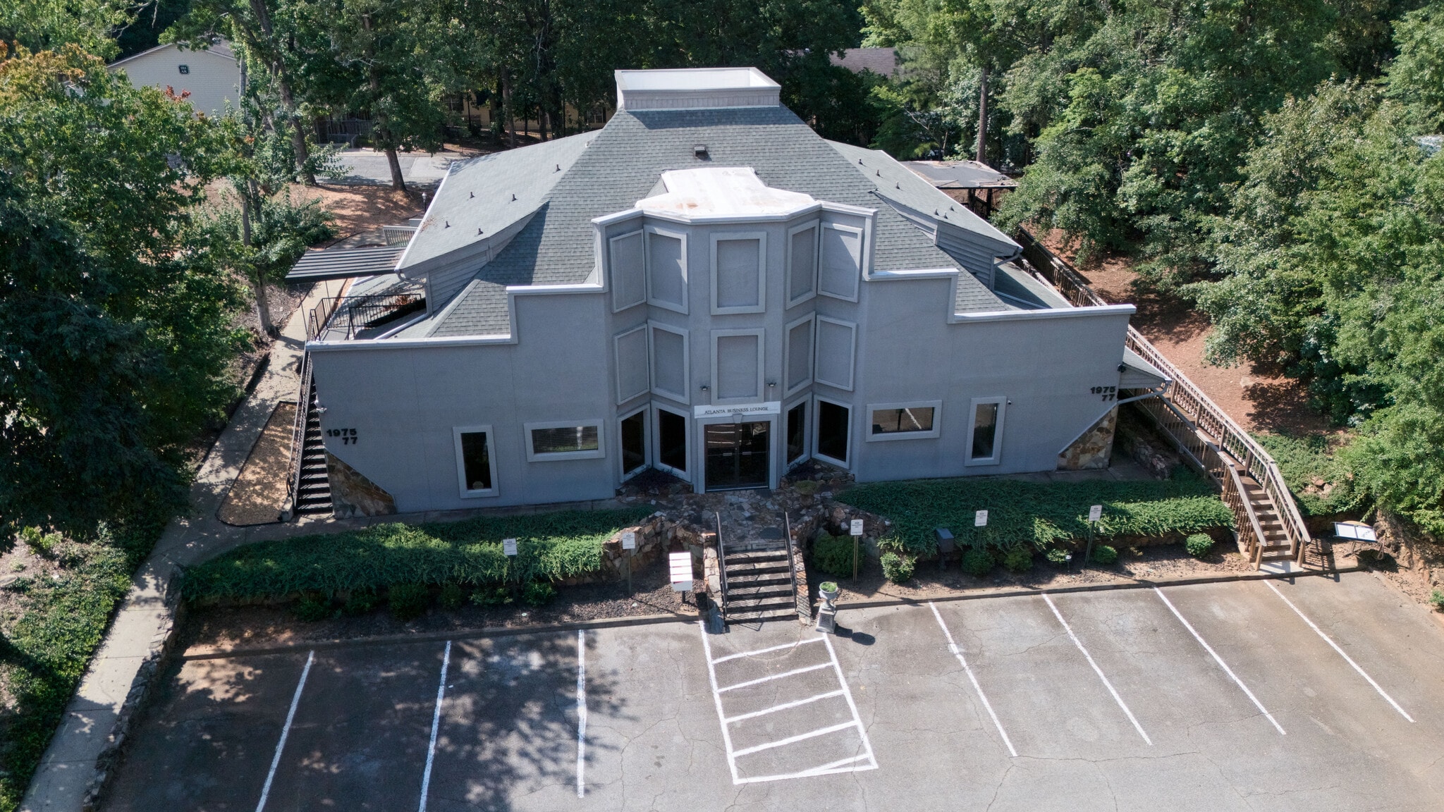 1977 N Park Pl SE, Atlanta, GA for sale Building Photo- Image 1 of 30