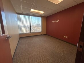 4747 Lincoln Mall Dr, Matteson, IL à louer Photo du bâtiment- Image 2 de 15