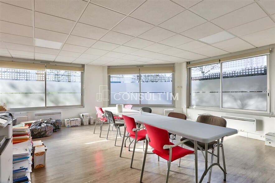 Bureau dans Vincennes à vendre - Photo du bâtiment - Image 2 de 9