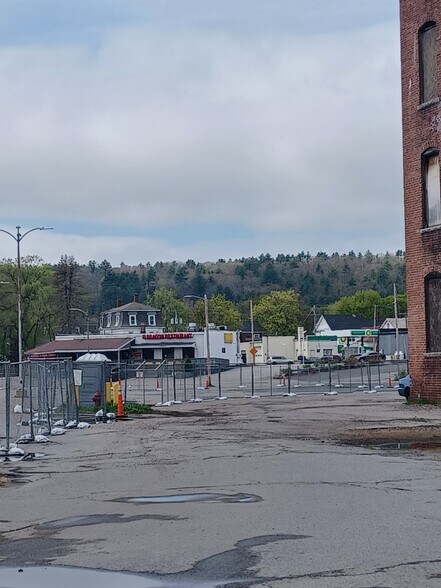 339 Main St, Athol, MA à vendre - Photo principale - Image 2 de 6