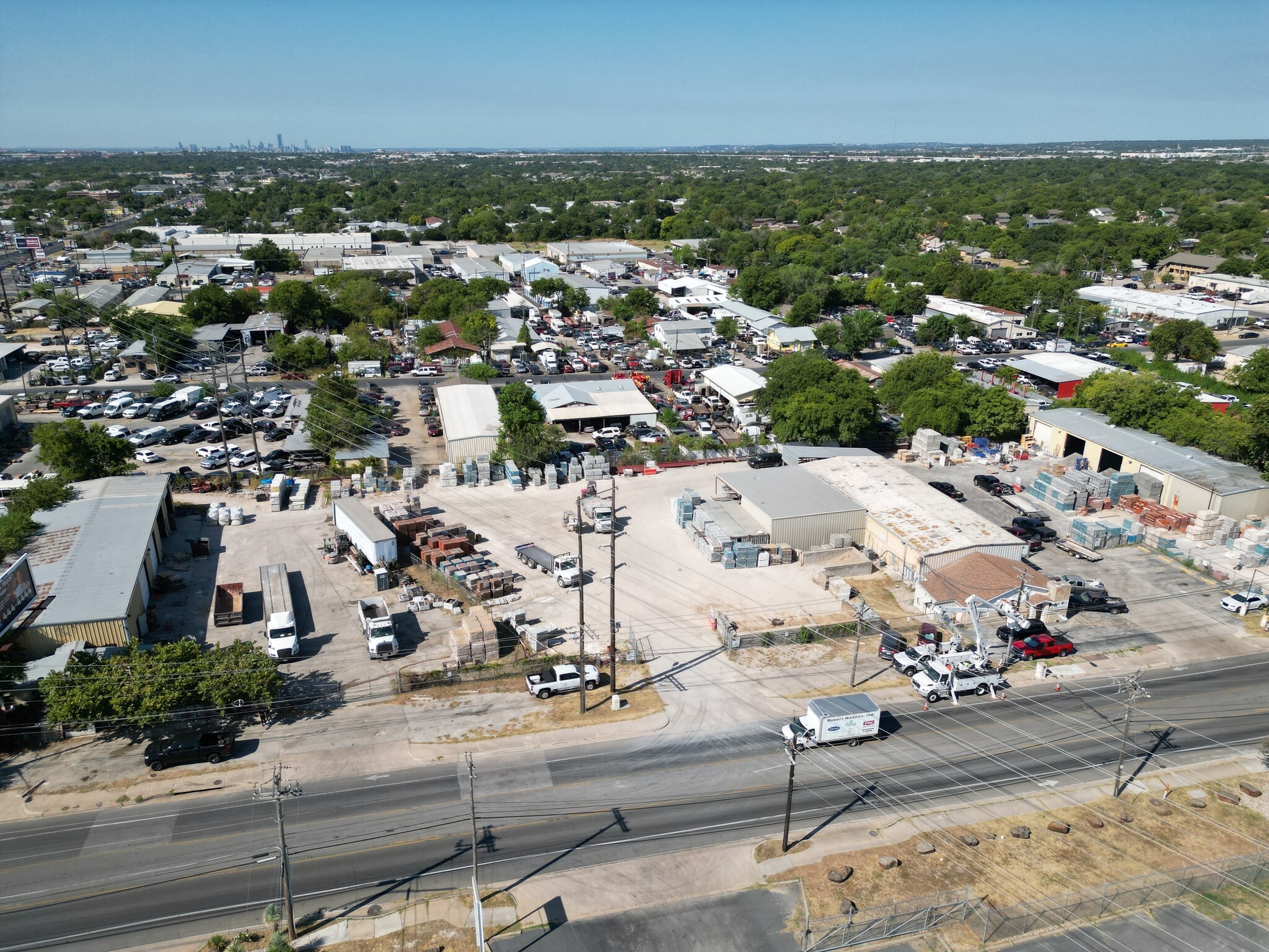 Kramer Ln and Lamar 2.364AC portfolio of 4 properties for sale on LoopNet.ca Building Photo- Image 1 of 8