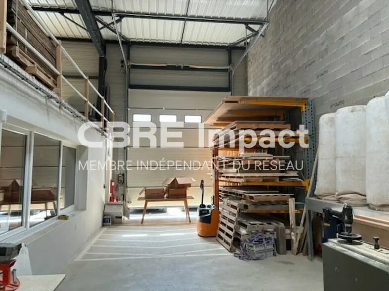 Flex in Cernay-lès-Reims for lease - Interior Photo - Image 1 of 10