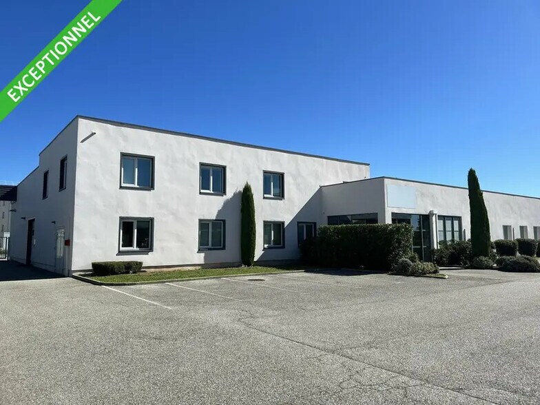 Office in Valence for sale - Building Photo - Image 3 of 5