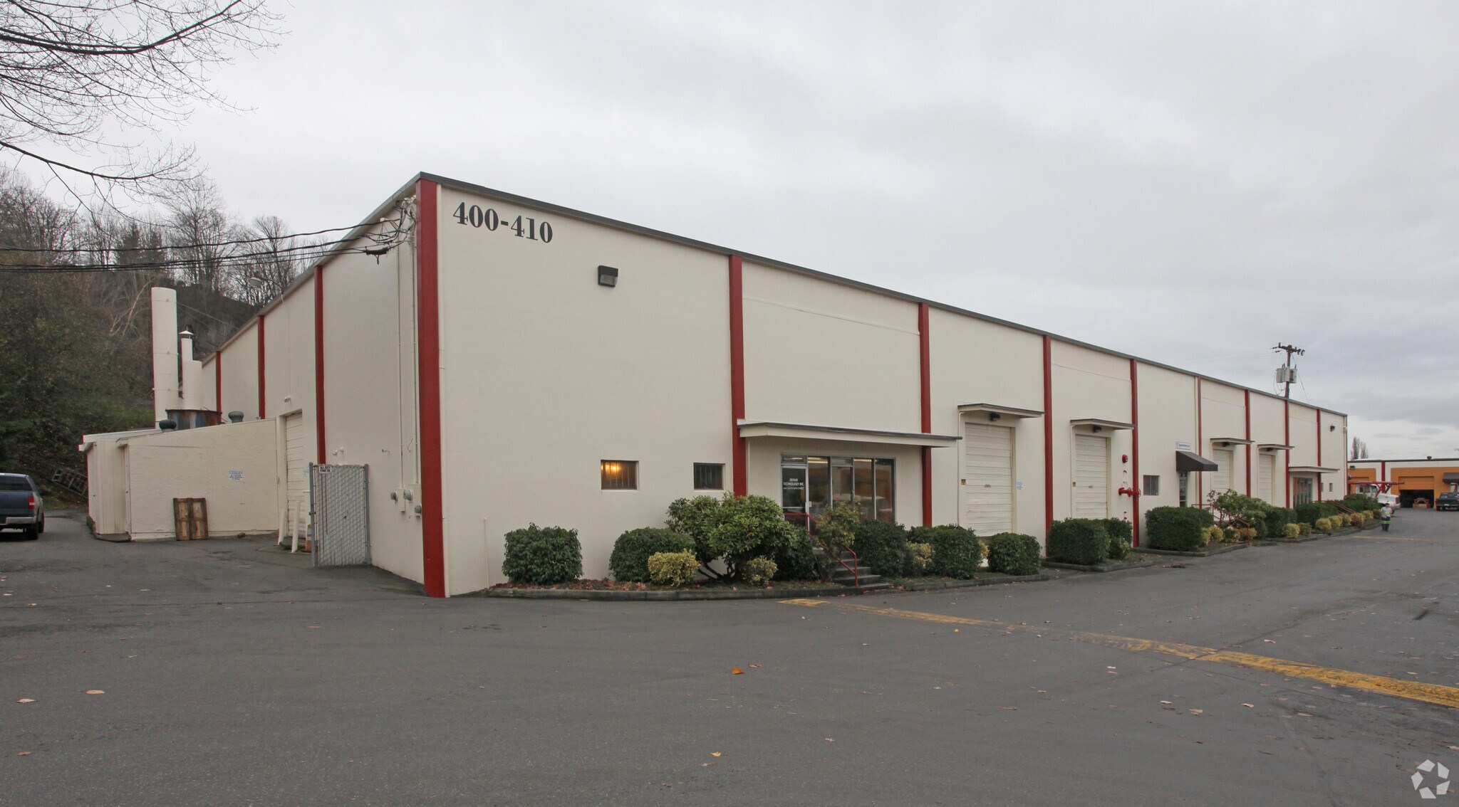 400-410 S 96th St, Seattle, WA for lease Building Photo- Image 1 of 4