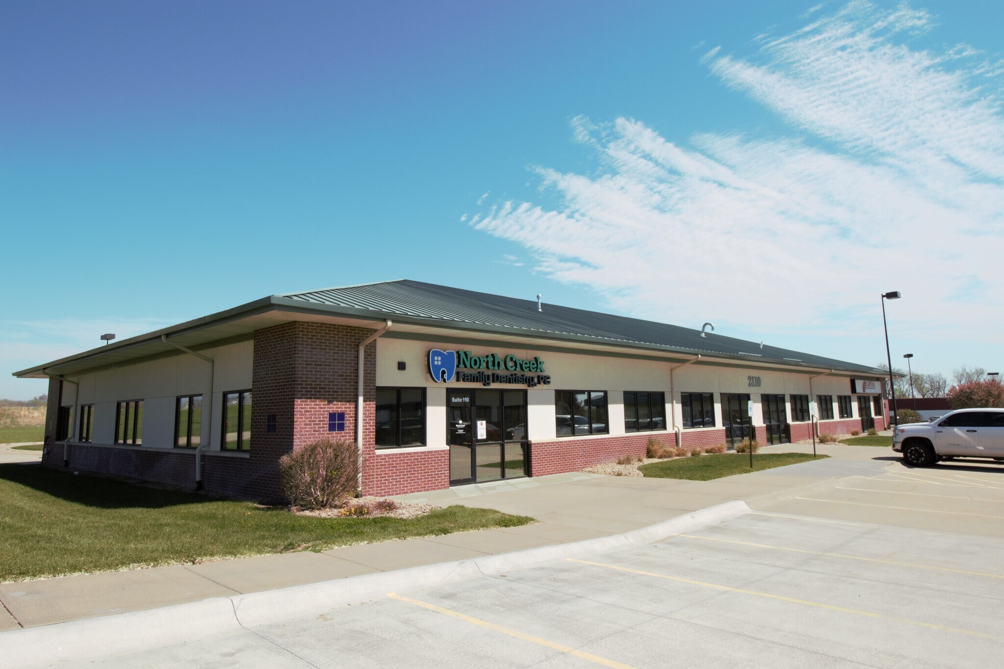 2100 Fletcher Ave, Lincoln, NE for lease Interior Photo- Image 1 of 10