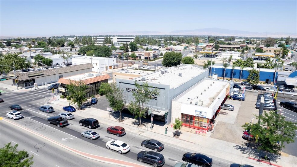 2324 Chester Ave, Bakersfield, CA for sale - Building Photo - Image 1 of 19