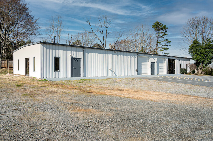 6253 Mooresville Rd, Kannapolis, NC à vendre - Photo du bâtiment - Image 1 de 1