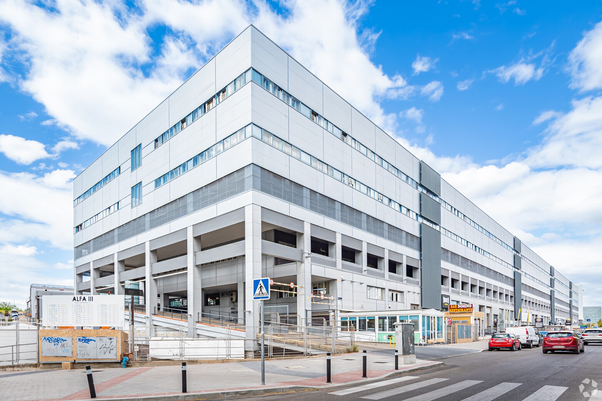 Industrial in Madrid, Madrid for sale Building Photo- Image 1 of 2