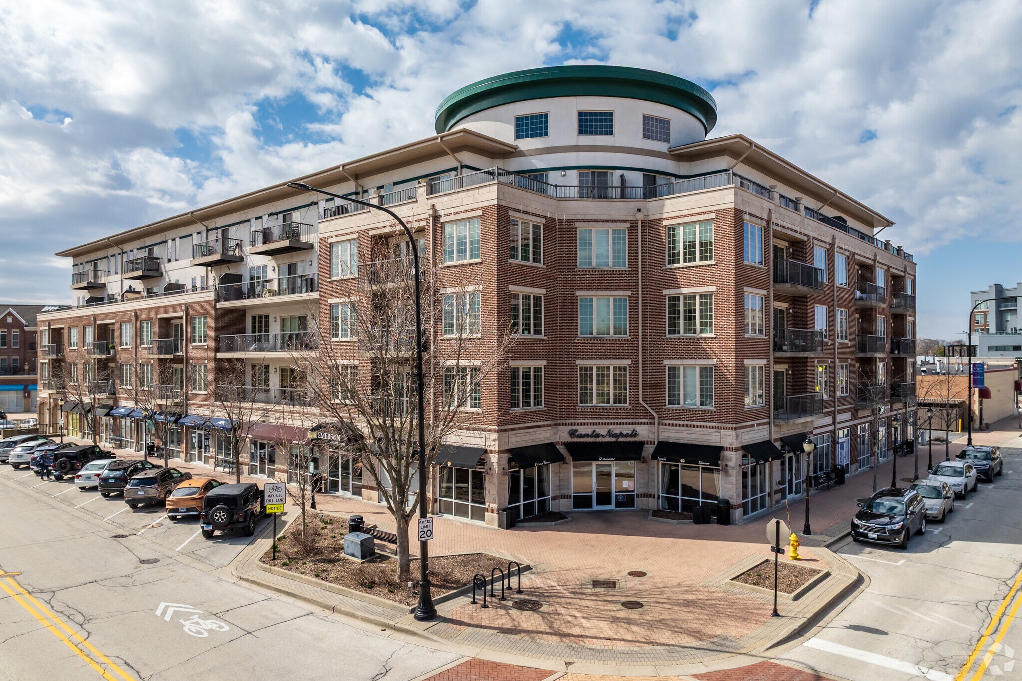 100-110 S Emerson St, Mount Prospect, IL for sale Primary Photo- Image 1 of 6