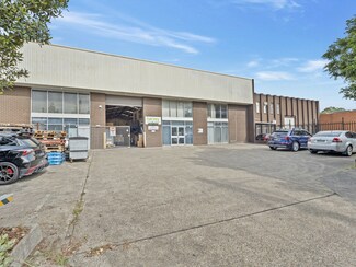 Plus de détails pour 4 Ladbroke St, Milperra - Industriel à louer