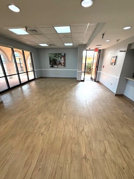 4531 N Davis Hwy, Pensacola, FL for lease - Interior Photo - Image 3 of 20