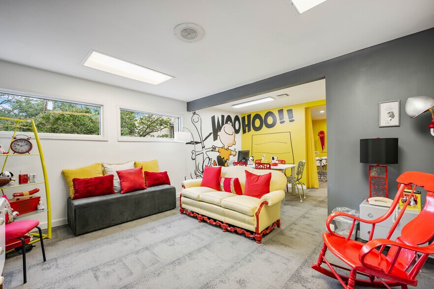 8647 Wurzbach Rd, San Antonio, TX à louer - Photo du bâtiment - Image 3 de 21
