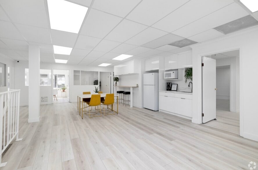 11520 Jefferson Blvd, Culver City, CA à louer - Hall d’entrée - Image 2 de 15