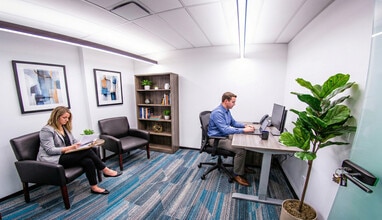 252 W Esplanade, North Vancouver, BC for lease Interior Photo- Image 2 of 3