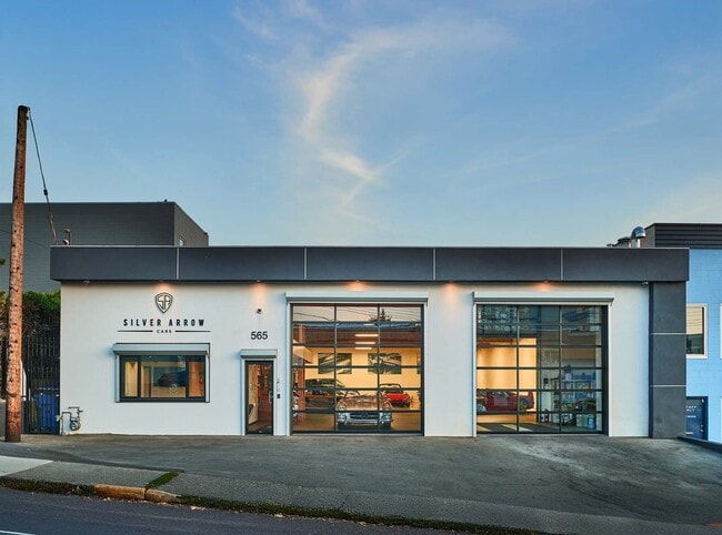 More details for 565 David St, Victoria, BC - Industrial for Sale