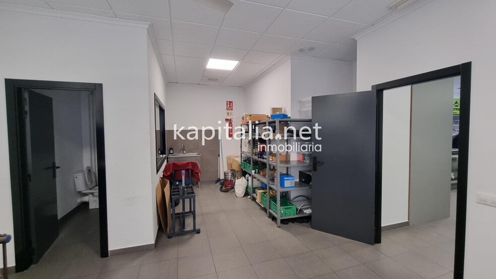 Retail in Ontinyent, Valencia for lease - Building Photo - Image 2 of 4