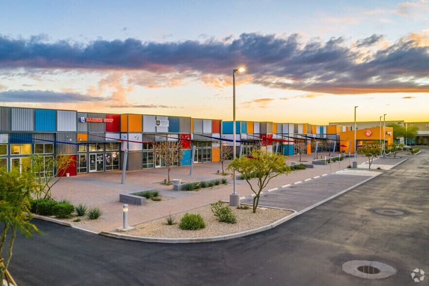 8343 W Van Buren St, Tolleson, AZ à louer - Photo du bâtiment - Image 2 de 10