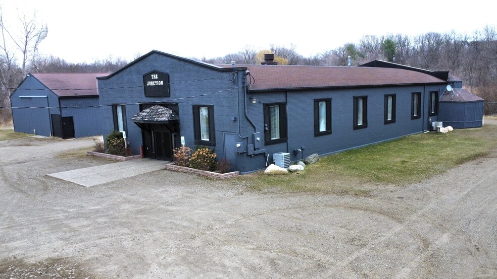 335 N Railroad St, Rives Junction, MI for sale - Building Photo - Image 3 of 9