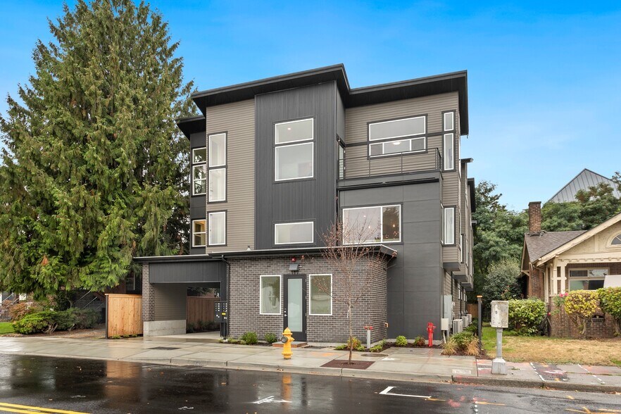 117 Wells Ave S, Renton, WA à vendre - Photo du bâtiment - Image 2 de 51