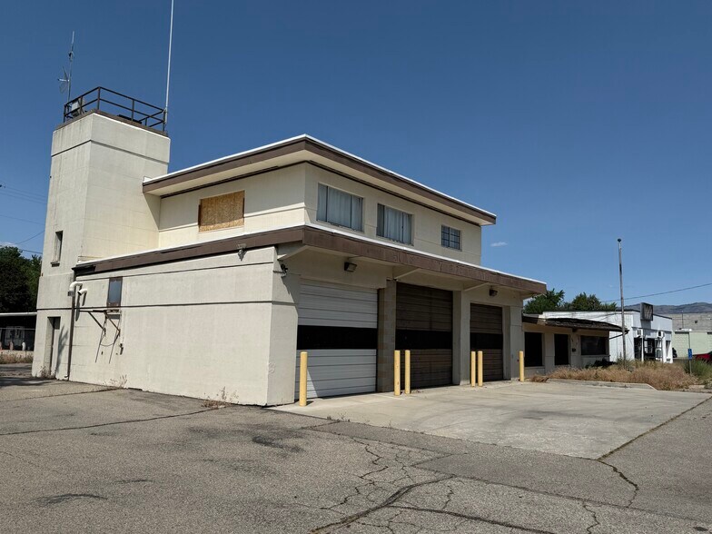 4422 W Overland Rd, Boise, ID for sale - Building Photo - Image 2 of 12
