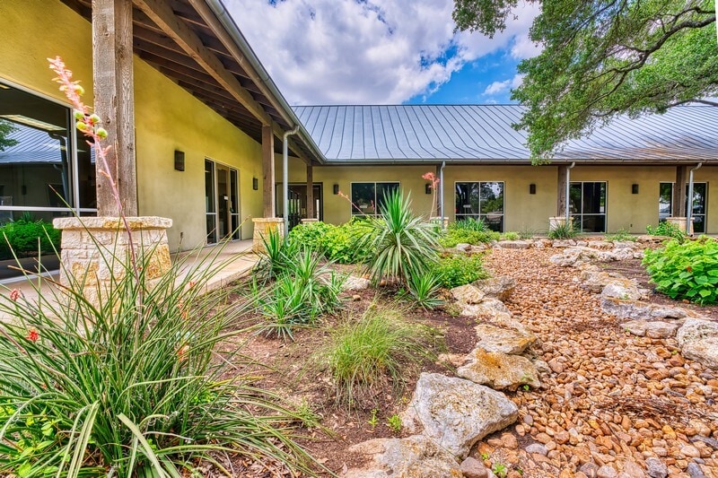 184 Creekside Park Rd, Spring Branch, TX à louer - Photo du bâtiment - Image 2 de 15