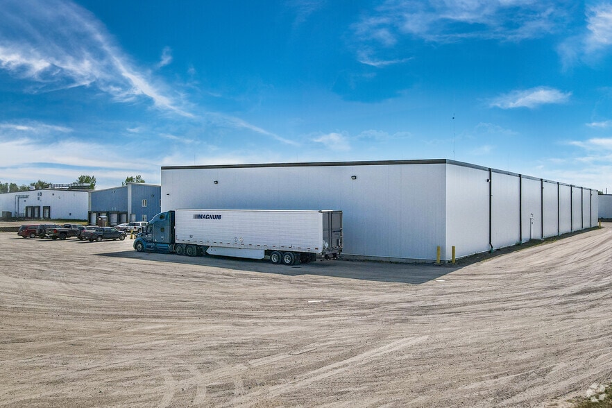 519 28th Ave S, Waite Park, MN for sale - Building Photo - Image 1 of 7