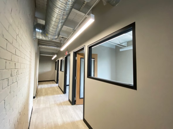 21 Augusta St, Greenville, SC for lease - Interior Photo - Image 2 of 9