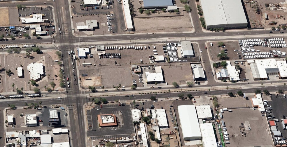 2315 E Washington St, Phoenix, AZ for lease - Building Photo - Image 2 of 14