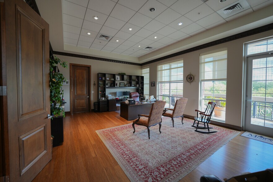 16651 Ronan Rd, Houston, TX à vendre - Photo du bâtiment - Image 2 de 24