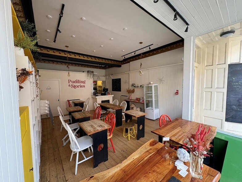 135 Comiston Rd, Edinburgh for lease - Building Photo - Image 3 of 6