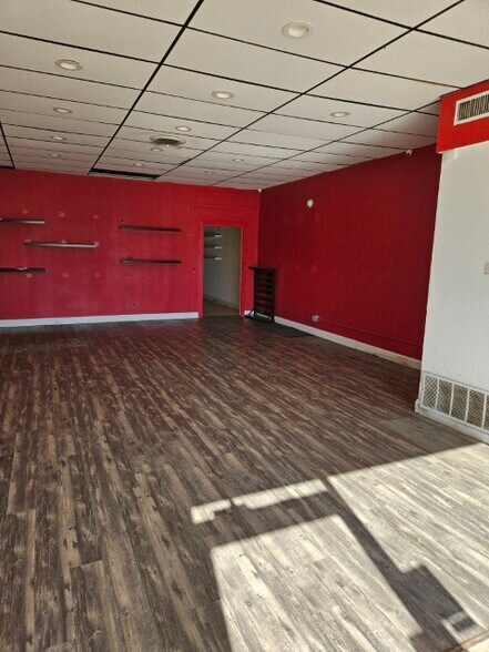 605-617 S Monroe St, Enid, OK à louer - Photo du bâtiment - Image 2 de 5