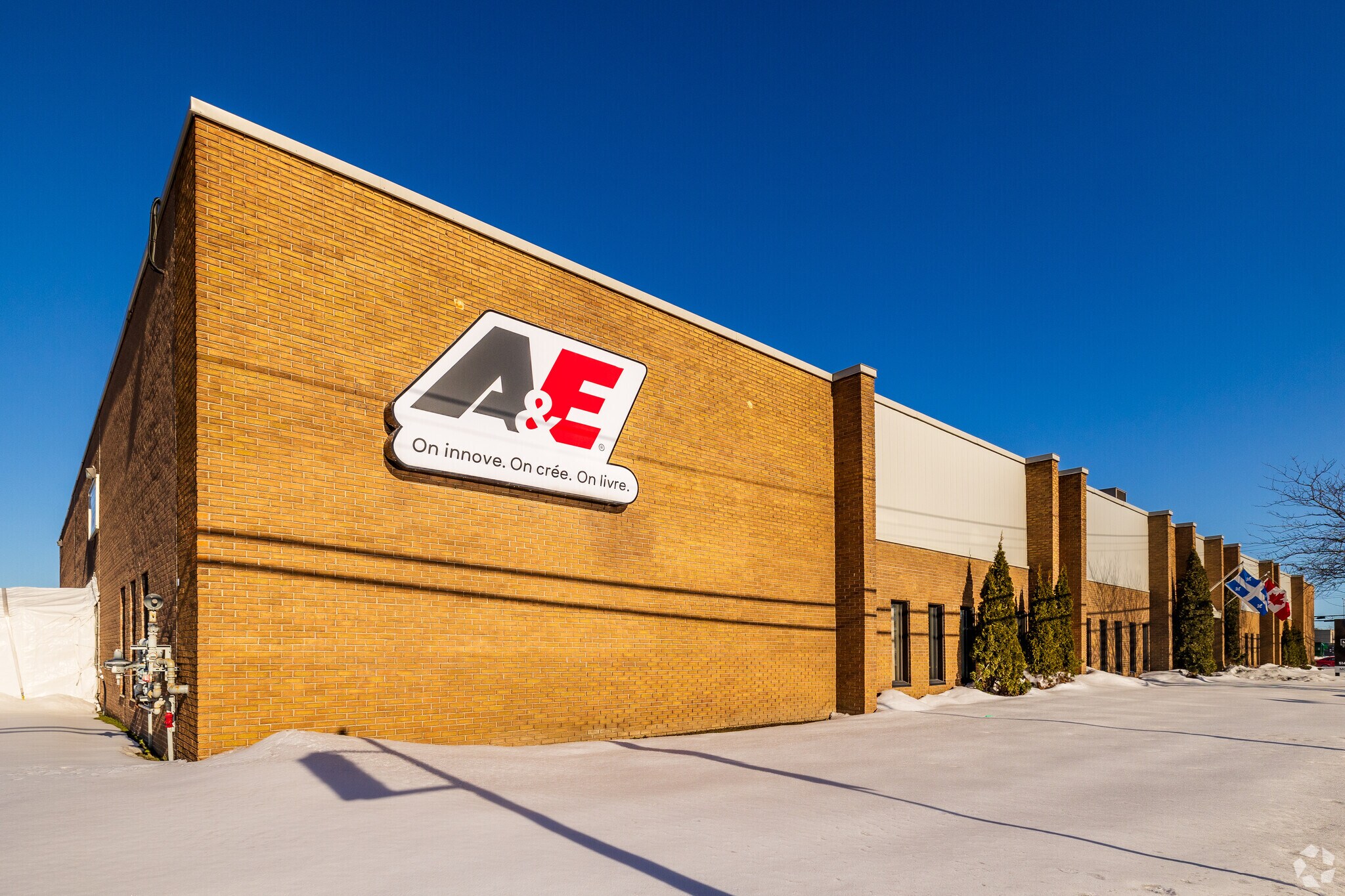 8820-8850 Boul Ray-Lawson, Montréal, QC for sale Primary Photo- Image 1 of 1