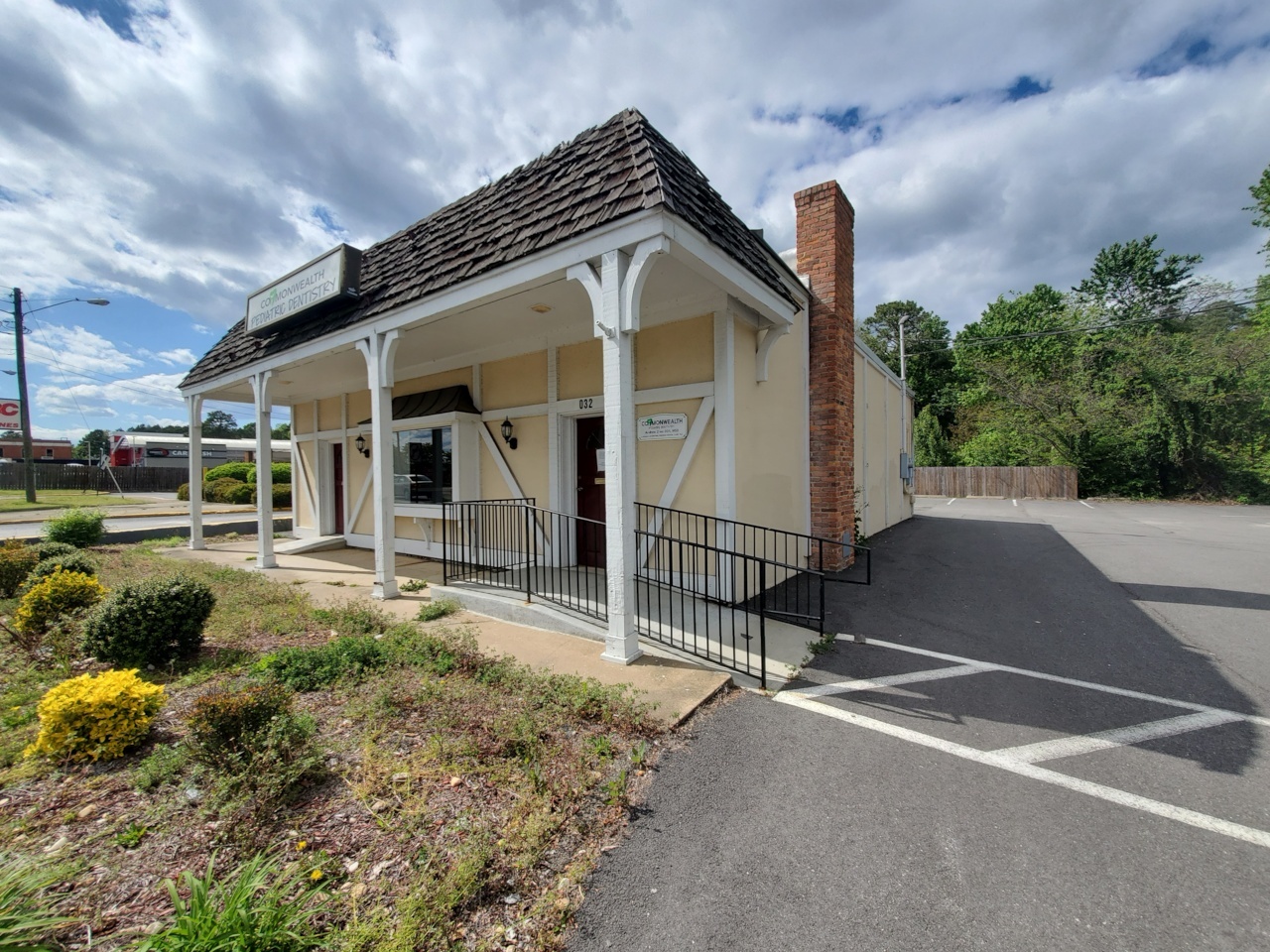 7032 Forest Hill Ave, Richmond, VA for sale Primary Photo- Image 1 of 1