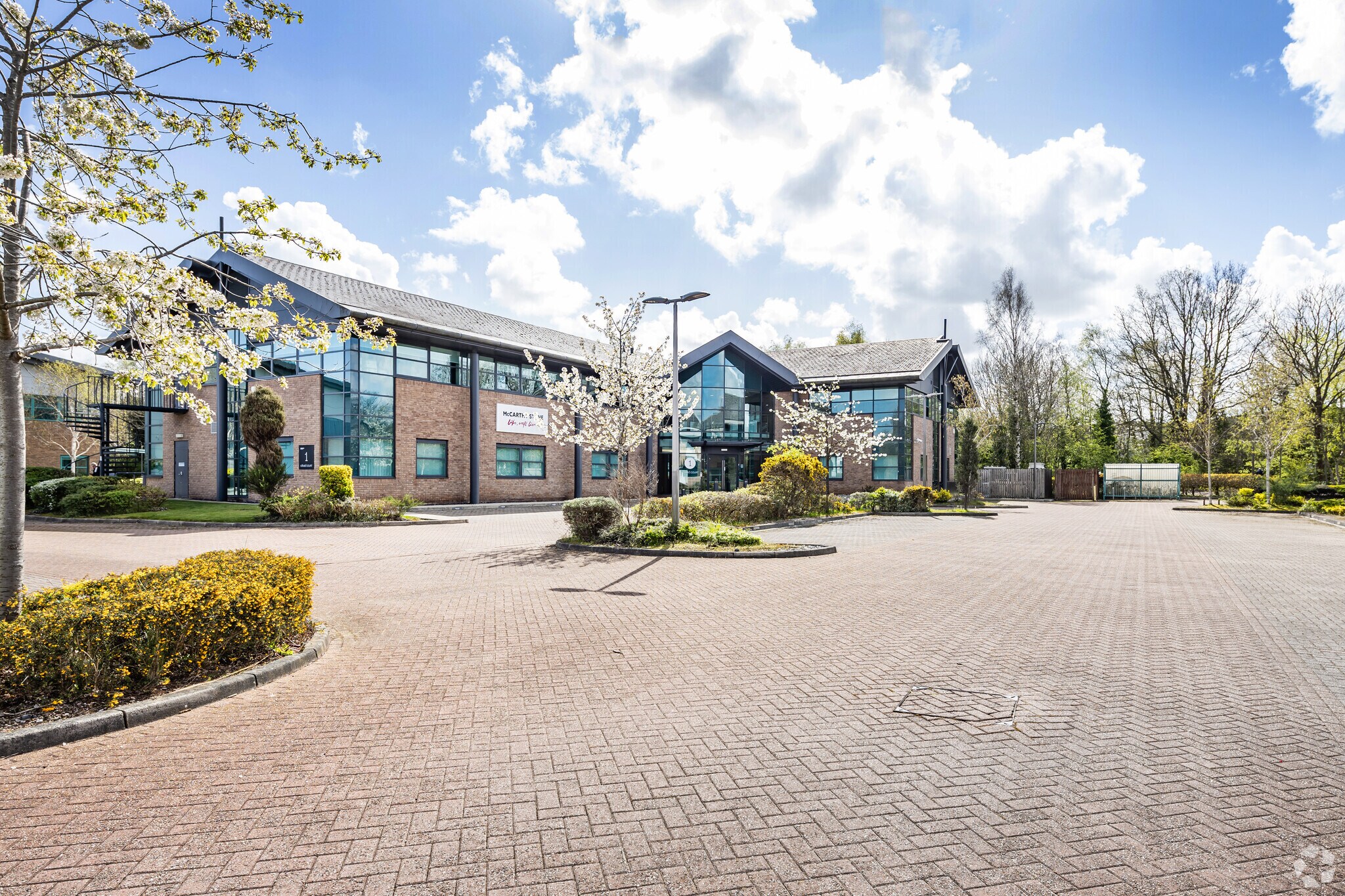 Stuart Rd, Altrincham for lease Building Photo- Image 1 of 3