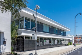 7630 Biscayne Blvd, Miami, FL à louer Photo du bâtiment- Image 2 de 4