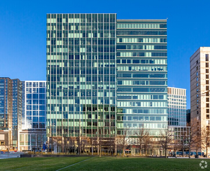 1 Marina Park Dr, Boston, MA à louer - Photo du bâtiment - Image 1 de 1