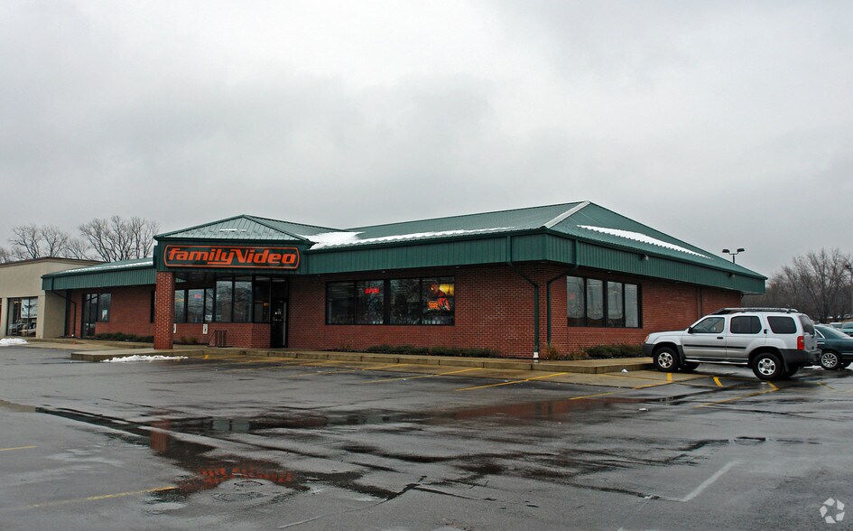930-958 E Dorothy Ln, Dayton, OH à louer - Photo principale - Image 1 de 4