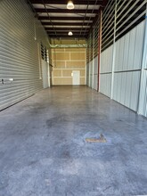 9770 W Cheyenne Ave, Las Vegas, NV à louer Photo intérieure- Image 2 de 5