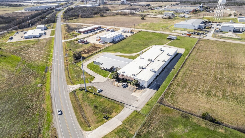 6120 Highway 66, Greenville, TX à louer - Photo du bâtiment - Image 3 de 13