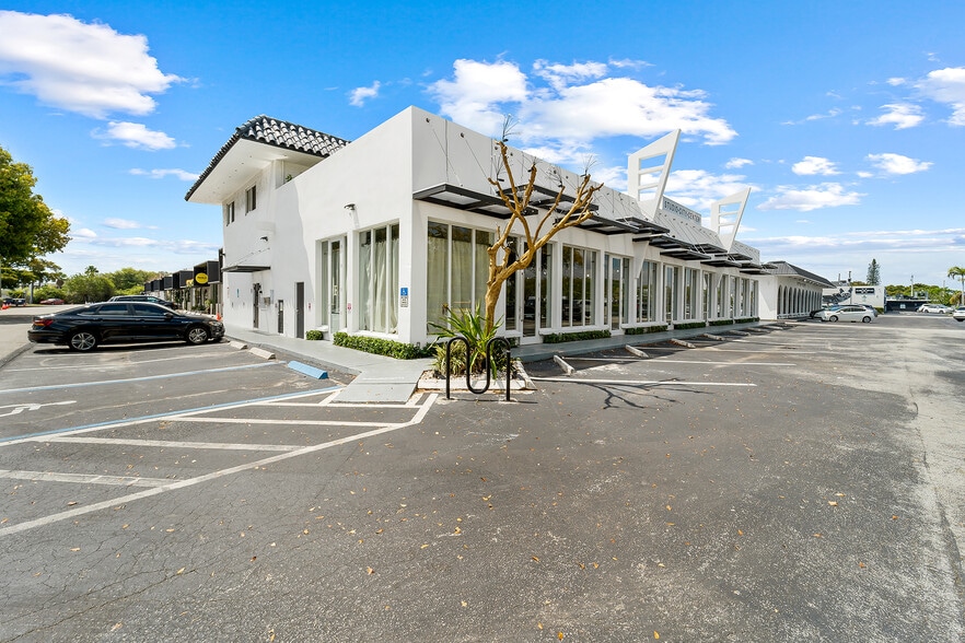 850 NE 13th St, Fort Lauderdale, FL for lease - Building Photo - Image 2 of 27