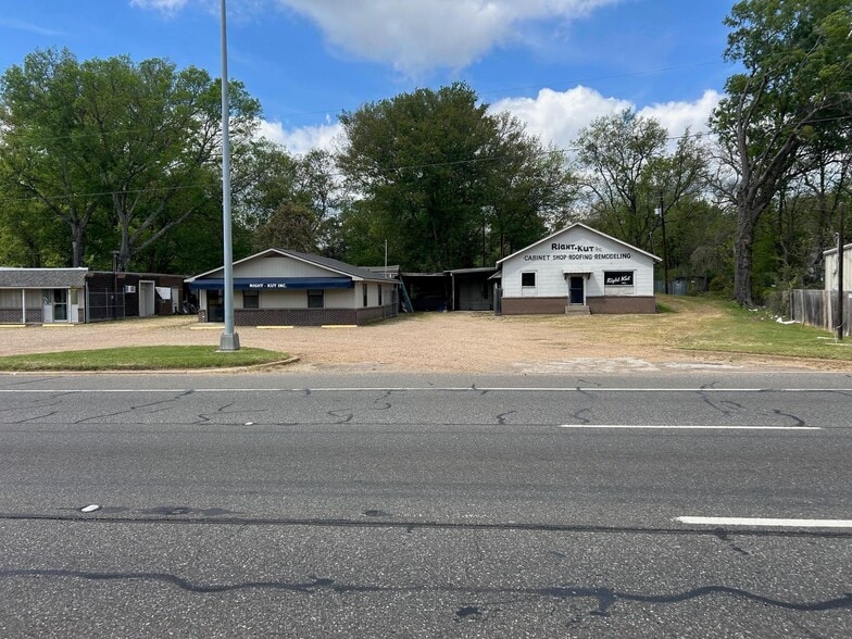 903 E End Blvd S, Marshall, TX for sale - Building Photo - Image 2 of 3