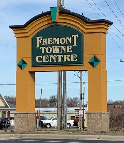 5301 N Towne Centre Dr, Ozark, MO for lease - Building Photo - Image 3 of 5