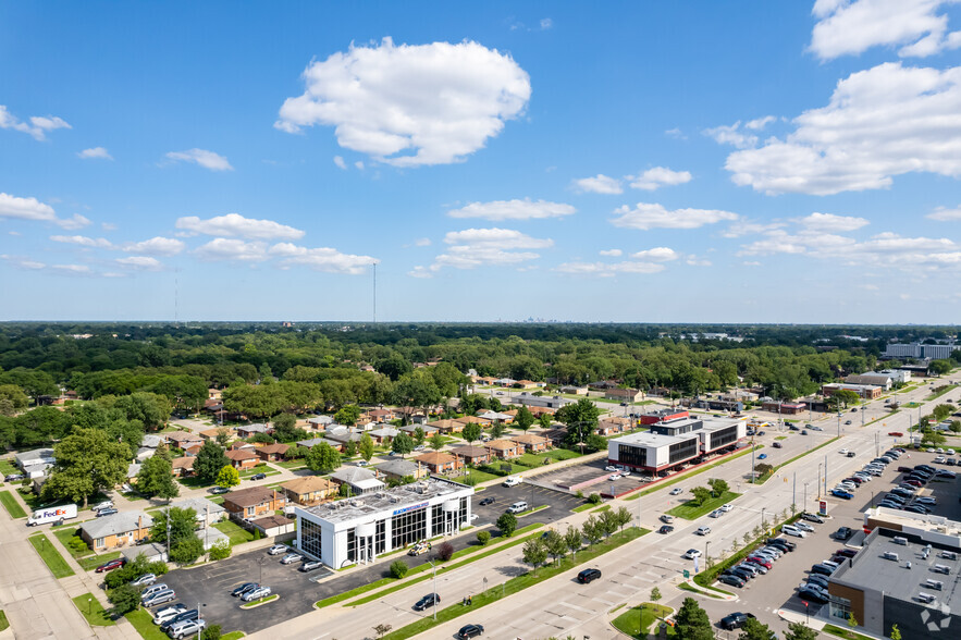 23350 Greenfield Rd, Oak Park, MI for lease - Aerial - Image 2 of 6