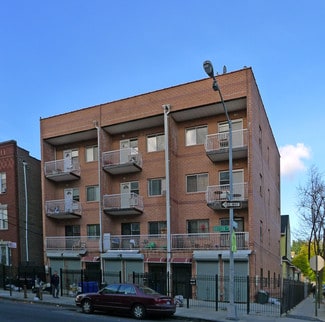 Plus de détails pour 8545 Britton Ave, Elmhurst, NY - Commerce de détail à vendre
