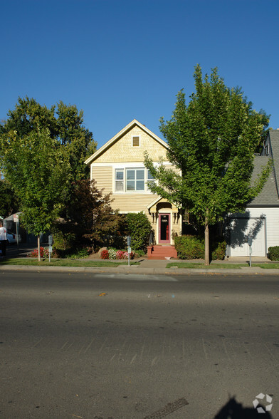 329 Flume St, Chico, CA à vendre - Photo principale - Image 1 de 1