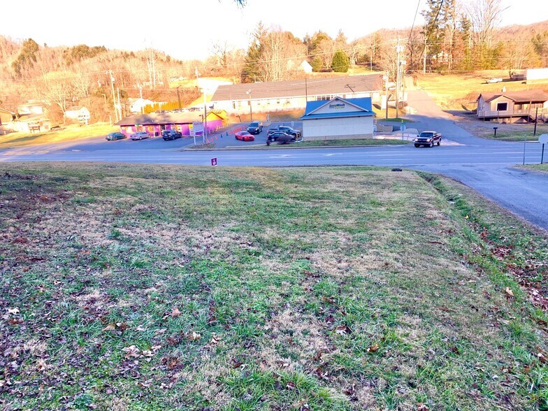 32 Chaparral Dr, Sylva, NC à vendre - Autre - Image 2 de 6