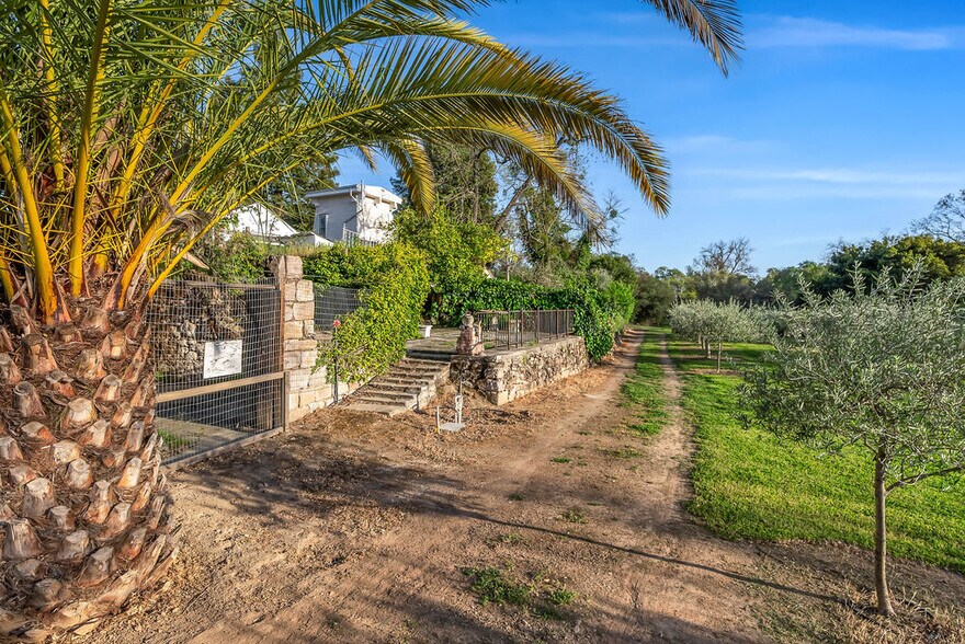 19357 Sonoma Hwy, Sonoma, CA à vendre - Photo principale - Image 1 de 19