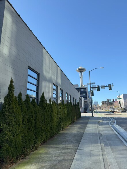 232 7th Ave N, Seattle, WA à vendre - Photo du bâtiment - Image 3 de 6