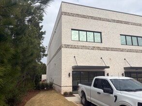 4105 Commerce Street, Flowery Branch, GA for lease Interior Photo- Image 2 of 16